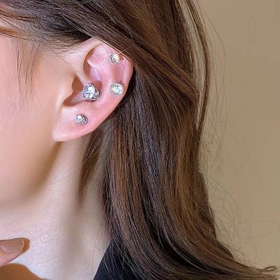 Simple Fashion Six Claw Magnetic Magnet Ear Nail Zircon Cochlear Nail Ear Clip Ear Clip on Earrings for Women Ear Cuff Jewelry